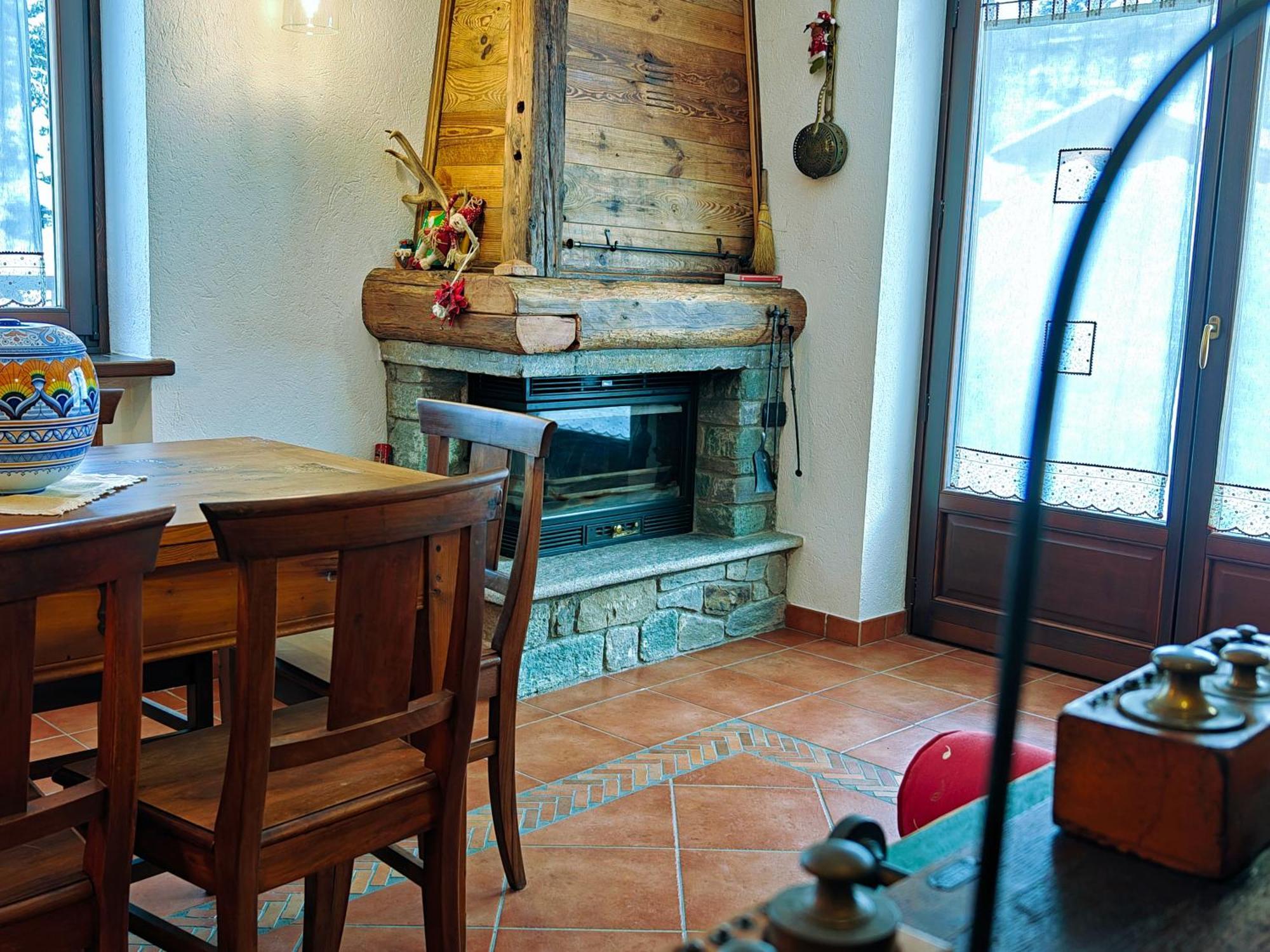 Champoluc Apartment Exterior photo